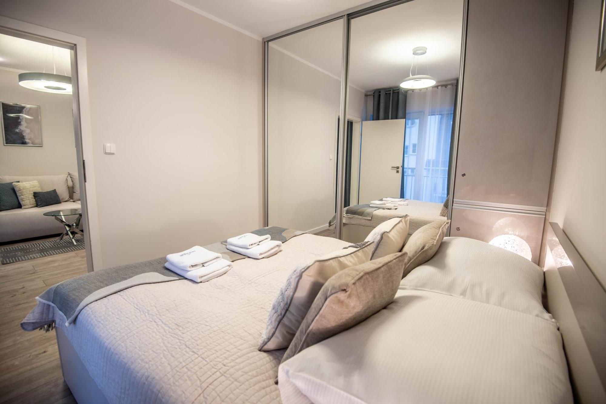 Apartamenty Na Wyspie - Stella Baltic - Parking シフィノウイシチェ エクステリア 写真